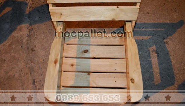  Ghế lưng tựa gỗ thông pallet G12 