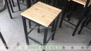 ghe bar mat go chan sat
